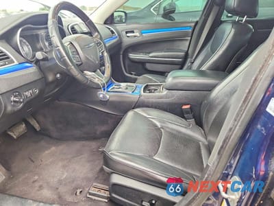 Zdjęcie 7 z 12 samochodu: 2017 CHRYSLER 300C VIN:2C3CCAEG8HH579766 - miniatura