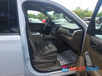 Piąte zdjęcie samochodu w środku: 2020 GMC YUKON XL C1500 SLT VIN:1GKS1GKC5LR286809 - miniatura