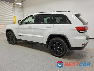 Drugie zdjęcie samochodu z przodu: 2019 JEEP GRAND CHEROKEE LAREDO VIN:1C4RJEAG4KC852124 - miniatura