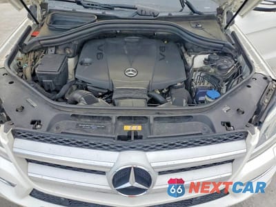 Zdjęcie 11 z 12 samochodu: 2015 MERCEDES-BENZ GL 350 BLUETEC VIN:4JGDF2EEXFA453542 - miniatura