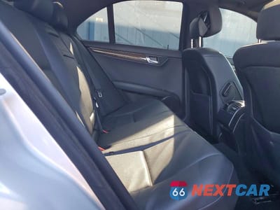 Zdjęcie 10 z 11 samochodu: 2009 MERCEDES-BENZ C 350 VIN:WDDGF56XX9R043869 - miniatura