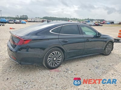 Trzecie zdjęcie samochodu z tyłu: 2022 HYUNDAI SONATA HYBRID LIMITED VIN:KMHL54JJ4NA049132 - miniatura