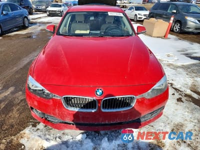 Piąte zdjęcie samochodu w środku: 2016 BMW 320 XI VIN:WBA8A3C5XGK688657 - miniatura
