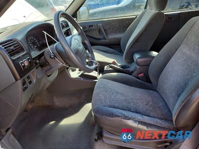 Zdjęcie 7 z 12 samochodu: 2002 ISUZU RODEO S VIN:4S2DM58W824700666 - miniatura