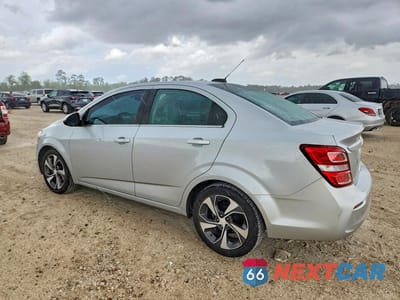 Drugie zdjęcie samochodu z przodu: 2020 CHEVROLET SONIC PREMIER VIN:1G1JF5SB9L4114146 - miniatura