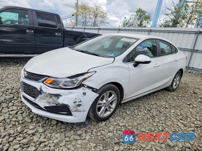 2018 CHEVROLET CRUZE LT 1G1BE5SM4J7115077 - główne zdjęcie licytacji z USA - miniatura