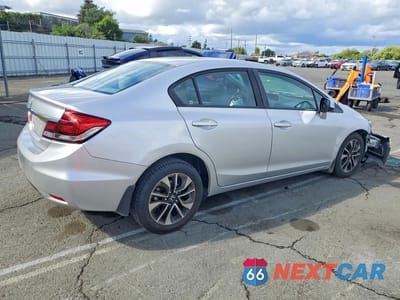 Trzecie zdjęcie samochodu z tyłu: 2013 HONDA CIVIC EX VIN:19XFB2F80DE246329 - miniatura