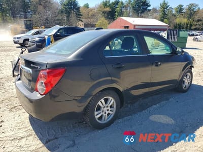 Trzecie zdjęcie samochodu z tyłu: 2015 CHEVROLET SONIC LT VIN:1G1JC5SG5F4111530 - miniatura