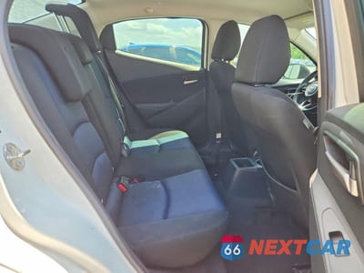 Zdjęcie 10 z 12 samochodu: 2019 TOYOTA YARIS LE VIN:3MYDLBYVXKY518244 - miniatura