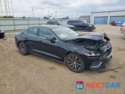 Czwarte zdjęcie samochodu z boku: 2020 VOLVO S60 T6 INSCRIPTION VIN:7JRA22TLXLG064768 - miniatura