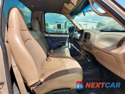 Zdjęcie 10 z 12 samochodu: 1998 FORD F150 VIN:1FTZF172XWNA27933 - miniatura