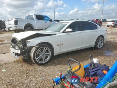 2014 BMW 740 I WBAYA6C50ED144154 - główne zdjęcie licytacji z USA - miniatura