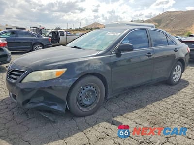 2011 TOYOTA CAMRY LE 4T4BF3EK1BR211742 - główne zdjęcie licytacji z USA - miniatura