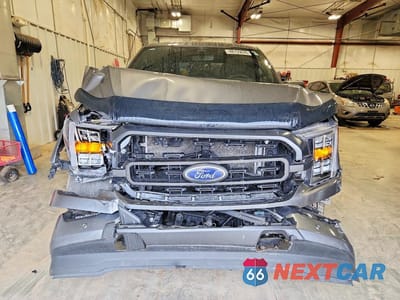 Piąte zdjęcie samochodu w środku: 2023 FORD F150 SUPERCREW VIN:1FTEW1EP4PKE00657 - miniatura
