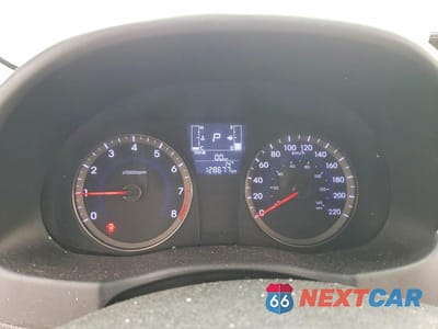 Zdjęcie 9 z 13 samochodu: 2016 HYUNDAI ACCENT SE VIN:KMHCT5AE4GU256104 - miniatura