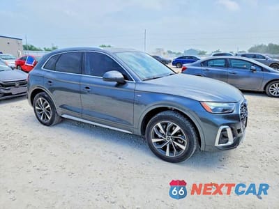 Czwarte zdjęcie samochodu z boku: 2022 AUDI Q5 PREMIUM PLUS 45 VIN:WA1EAAFY6N2016313 - miniatura