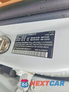 Zdjęcie 13 z 13 samochodu: 2022 PORSCHE MACAN VIN:WP1AA2A54NLB02641 - miniatura
