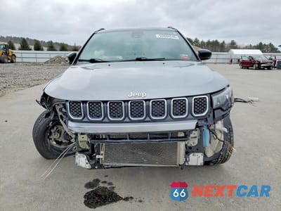 Piąte zdjęcie samochodu w środku: 2024 JEEP COMPASS LIMITED VIN:3C4NJDCN7RT594930 - miniatura