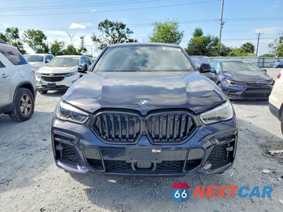 Piąte zdjęcie samochodu w środku: 2022 BMW X6 VIN:5UXCY8C00N9N41535 - miniatura