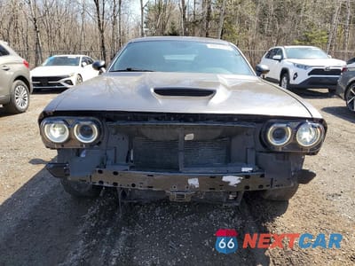Piąte zdjęcie samochodu w środku: 2021 DODGE CHALLENGER GT 2DR AWD VIN:2C3CDZKG7MH500730 - miniatura