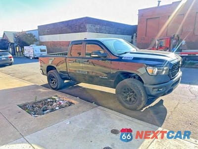 2020 RAM 1500 BIG HORN 1C6SRFBT5LN162892 - główne zdjęcie licytacji z USA - miniatura