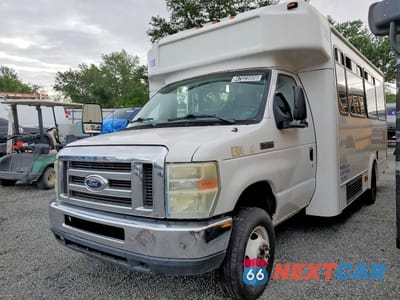 Drugie zdjęcie samochodu z przodu: 2016 FORD E450 SHUTTLE BUS VIN:1FDFE4FS4GDC25967 - miniatura