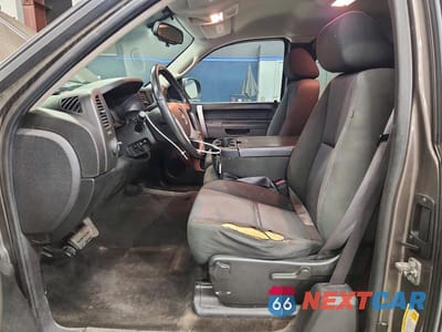Zdjęcie 7 z 12 samochodu: 2011 CHEVROLET SILVERADO K1500 LT VIN:1GCRKSE37BZ332564 - miniatura
