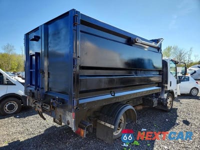 Czwarte zdjęcie samochodu z boku: 2017 ISUZU NPR HD DUMP TRUCK VIN:54DC4W1B7HS801881 - miniatura