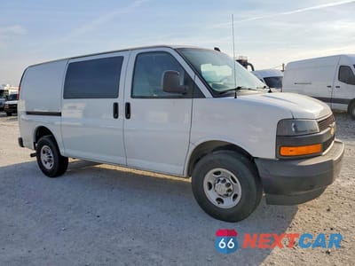 Czwarte zdjęcie samochodu z boku: 2019 CHEV EXPRESS G2500 VIN:1GCWGAFP2K1367866 - miniatura