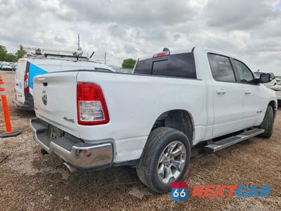 Trzecie zdjęcie samochodu z tyłu: 2022 RAM 1500 BIG HORN VIN:1C6SRFFT1NN312882 - miniatura