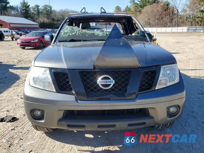 Piąte zdjęcie samochodu w środku: 2018 NISSAN FRONTIER SV VIN:1N6AD0EV6JN740943 - miniatura