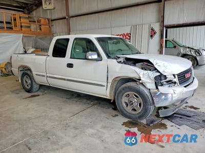 Czwarte zdjęcie samochodu z boku: 2000 GMC NEW SIERRA C1500 VIN:2GTEC19T8Y1124159 - miniatura