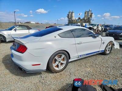Trzecie zdjęcie samochodu z tyłu: 2019 FORD MUSTANG GT VIN:1FA6P8CF3K5178789 - miniatura