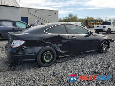 Trzecie zdjęcie samochodu z tyłu: 2014 MERCEDES-BENZ C 250 VIN:WDDGJ4HB5EG289969 - miniatura
