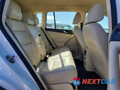 Zdjęcie 10 z 12 samochodu: 2016 VOLKSWAGEN TIGUAN S VIN:WVGBV7AX6GW593915 - miniatura