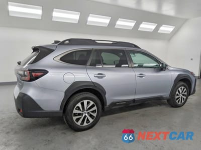 Trzecie zdjęcie samochodu z tyłu: 2023 SUBARU OUTBACK PREMIUM VIN:4S4BTADC6P3211606 - miniatura