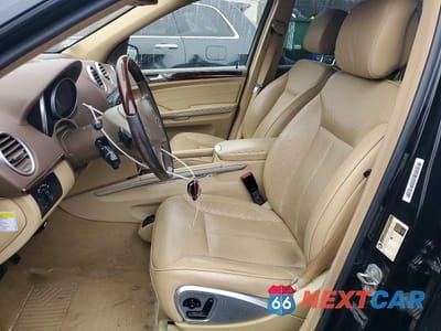 Zdjęcie 7 z 12 samochodu: 2012 MERCEDES-BENZ GL 550 4MATIC VIN:4JGBF8GE9CA788200 - miniatura