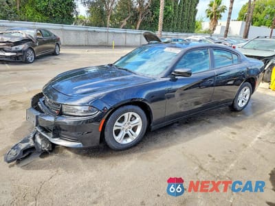 2023 DODGE CHARGER SXT 2C3CDXBG9PH690880 - główne zdjęcie licytacji z USA - miniatura