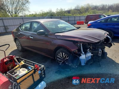 Czwarte zdjęcie samochodu z boku: 2025 NISSAN ALTIMA SV VIN:1N4BL4DW7SN420730 - miniatura