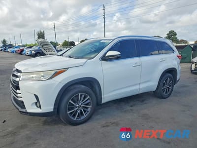 2017 TOYOTA HIGHLANDER XLE 5TDKZRFH6HS203404 - główne zdjęcie licytacji z USA - miniatura