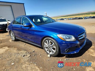 Czwarte zdjęcie samochodu z boku: 2018 MERCEDES-BENZ C 300 VIN:55SWF4JB6JU241062 - miniatura