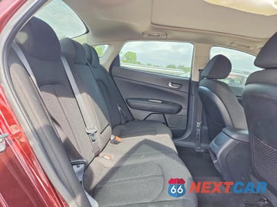 Zdjęcie 10 z 13 samochodu: 2019 KIA OPTIMA LX VIN:5XXGT4L33KG295535 - miniatura