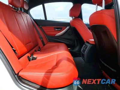 Zdjęcie 10 z 12 samochodu: 2017 BMW 330 XI VIN:WBA8D9G38HNU63589 - miniatura