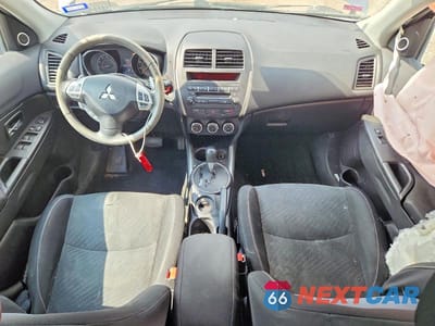 Zdjęcie 8 z 13 samochodu: 2013 MITSUBISHI OUTLANDER SPORT SE VIN:4A4AP4AUXDE016281 - miniatura