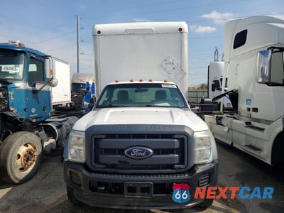 Zdjęcie 9 z 26 samochodu: 2012 FORD F550 SUPER DUTY VIN:1FDUF5GT8CEB42810 - miniatura