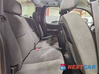 Zdjęcie 10 z 13 samochodu: 2008 CHEVROLET SILVERADO K2500 HEAVY DUTY VIN:1GCHK29K98E111528 - miniatura