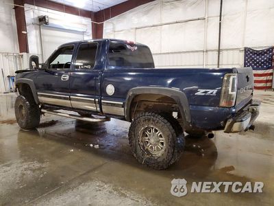 Drugie zdjęcie samochodu z przodu: 2000 CHEVROLET SILVERADO K1500 VIN:2GCEK19T4Y1320411 - miniatura