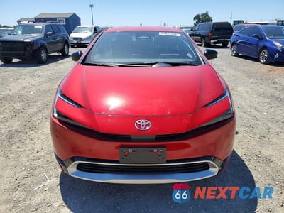 Piąte zdjęcie samochodu w środku: 2024 TOYOTA PRIUS PRIME XSE VIN:JTDACACU8R3034408 - miniatura