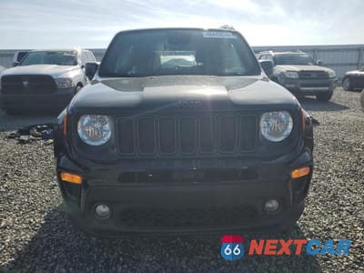 Piąte zdjęcie samochodu w środku: 2021 JEEP RENEGADE LATITUDE VIN:ZACNJCBB8MPN13447 - miniatura