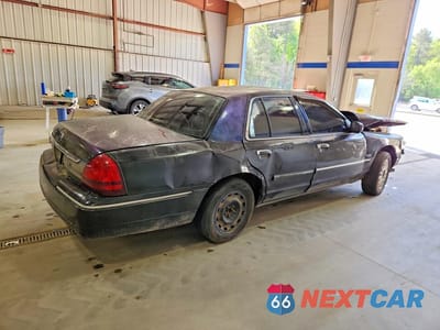 Trzecie zdjęcie samochodu z tyłu: 2010 MERCURY GRAND MARQUIS LS VIN:2MEBM7FV0AX628134 - miniatura